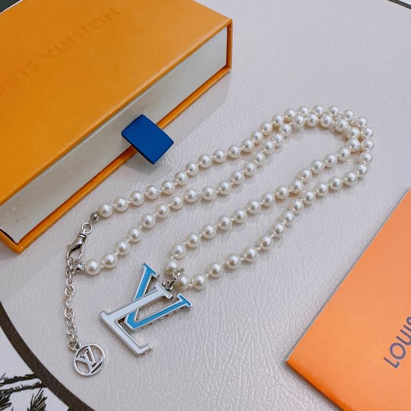 LV Necklace 11yxx08 (6)