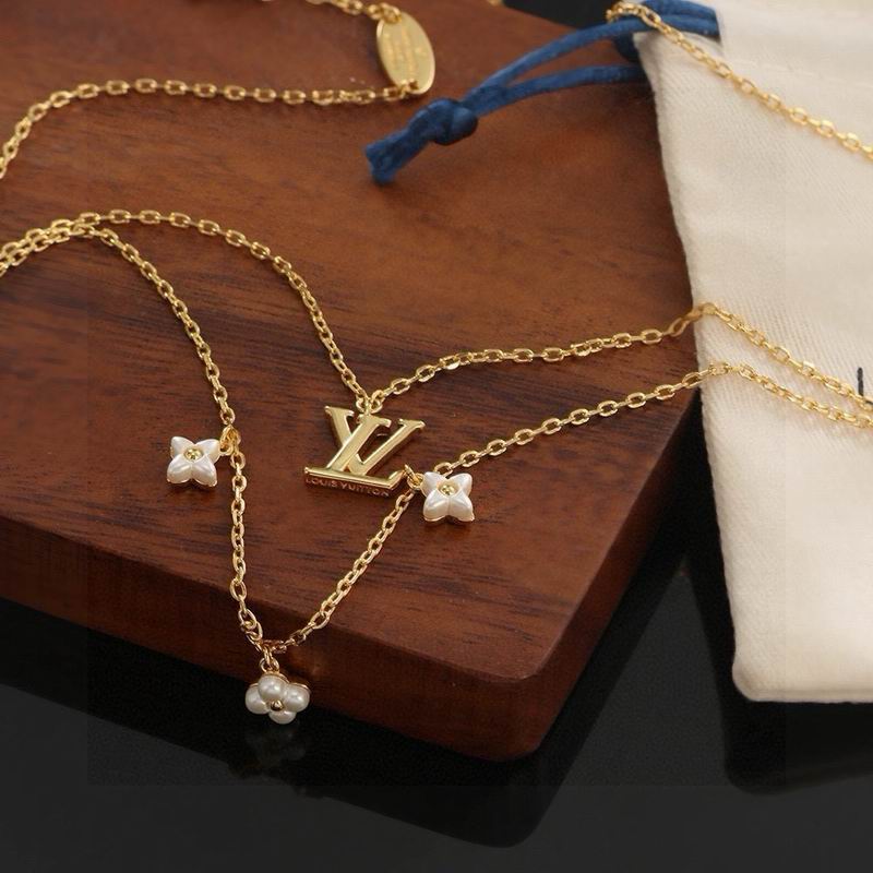 LV Necklace 11yxx100 (6)