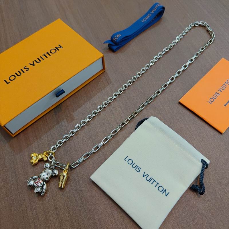 LV Necklace 11yxx101 (1)