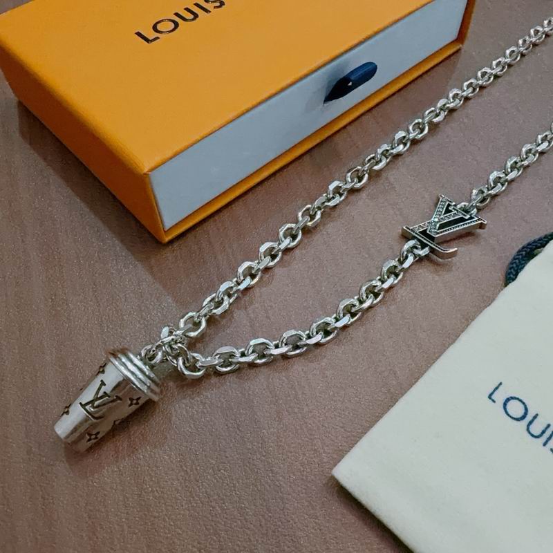 LV Necklace 11yxx103 (2)