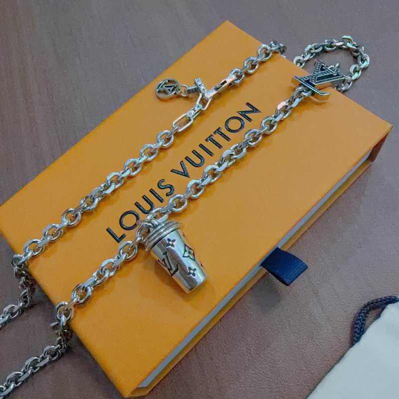 LV Necklace 11yxx103 (6)