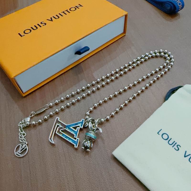 LV Necklace 11yxx104 (3)