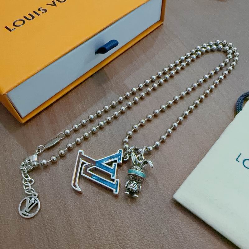 LV Necklace 11yxx104 (4)