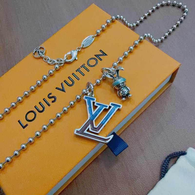 LV Necklace 11yxx104 (6)