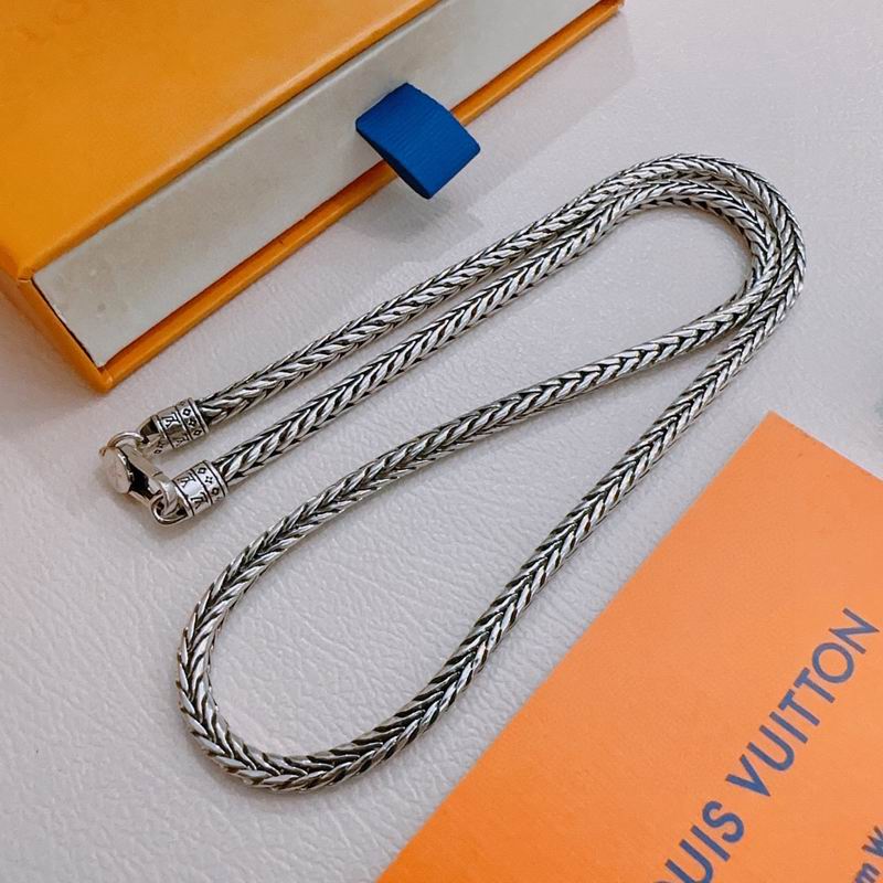 LV Necklace 11yxx112 (6)