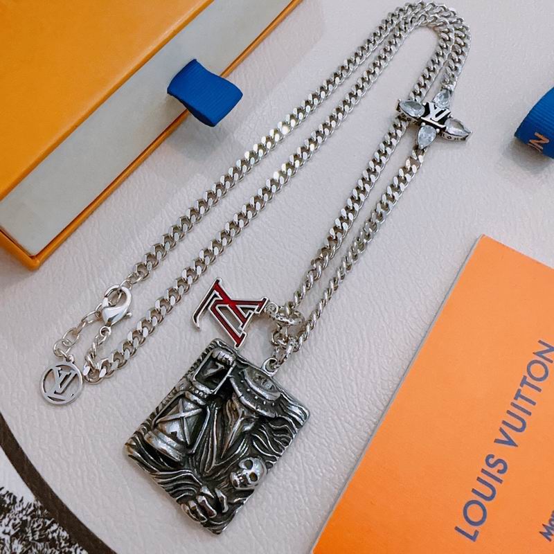 LV Necklace 11yxx117 (4)