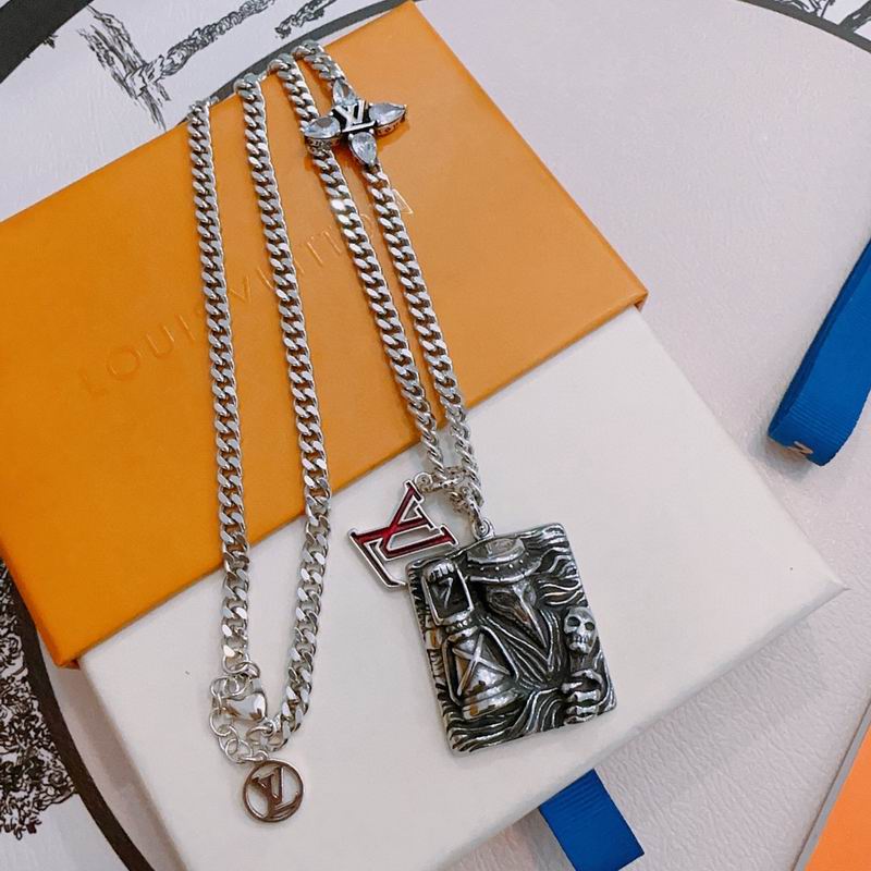 LV Necklace 11yxx117 (6)