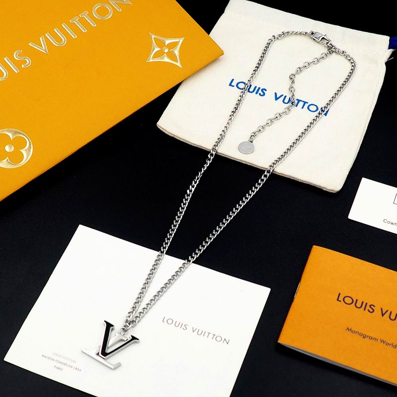 LV Necklace 11yxx134 (15)