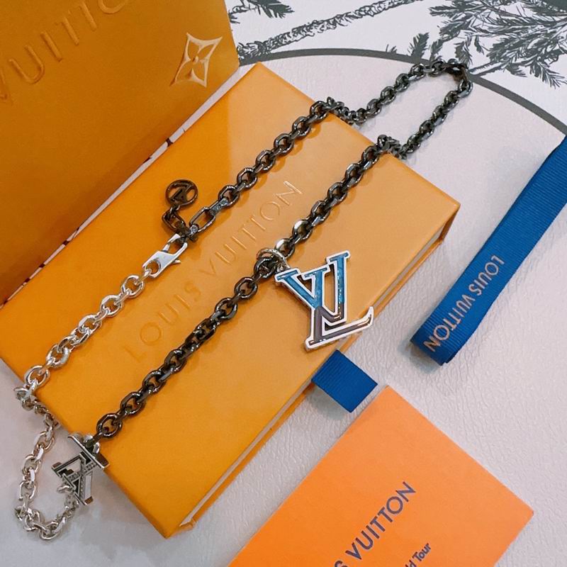 LV Necklace 11yxx135 (2)