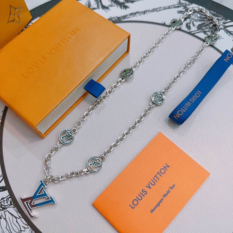 LV Necklace 11yxx136 (2)