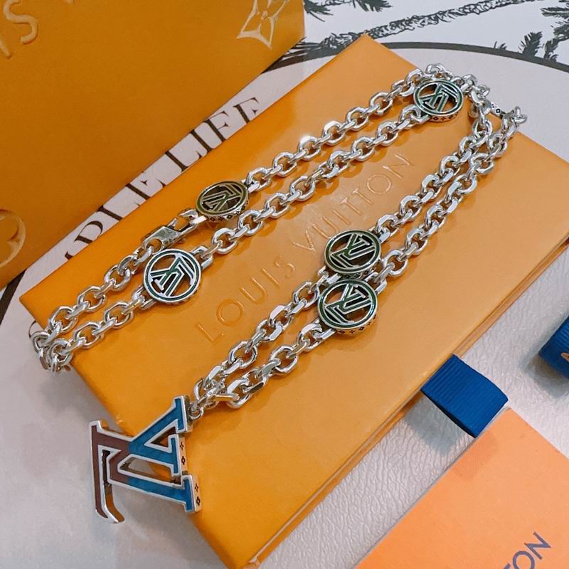 LV Necklace 11yxx136 (4)