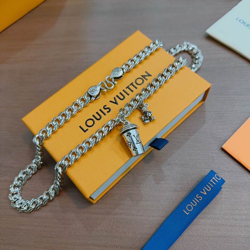 LV Necklace 11yxx137 (5)