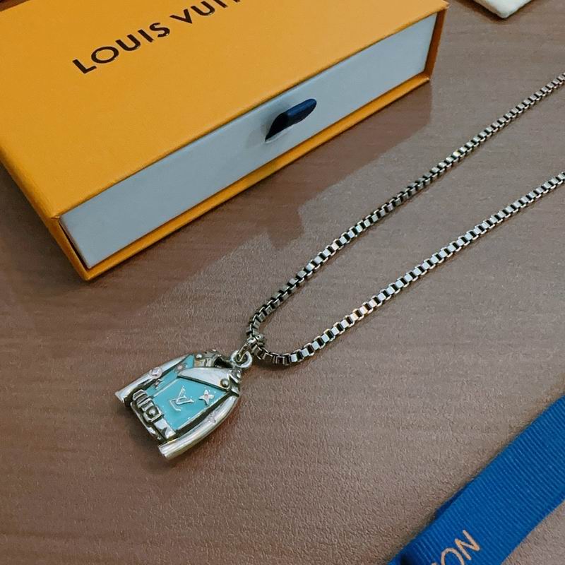 LV Necklace 11yxx138 (2)