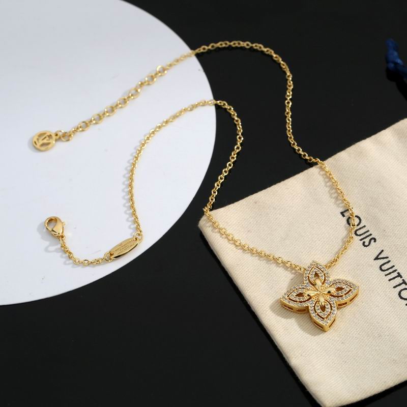 LV Necklace 11yxx14 (6)