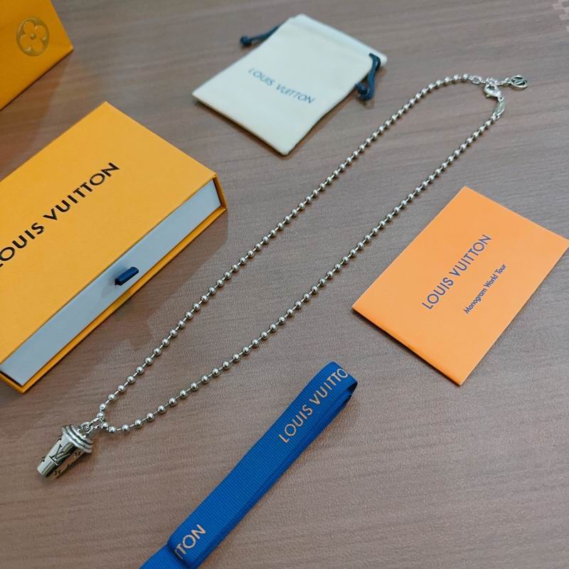 LV Necklace 11yxx140 (1)