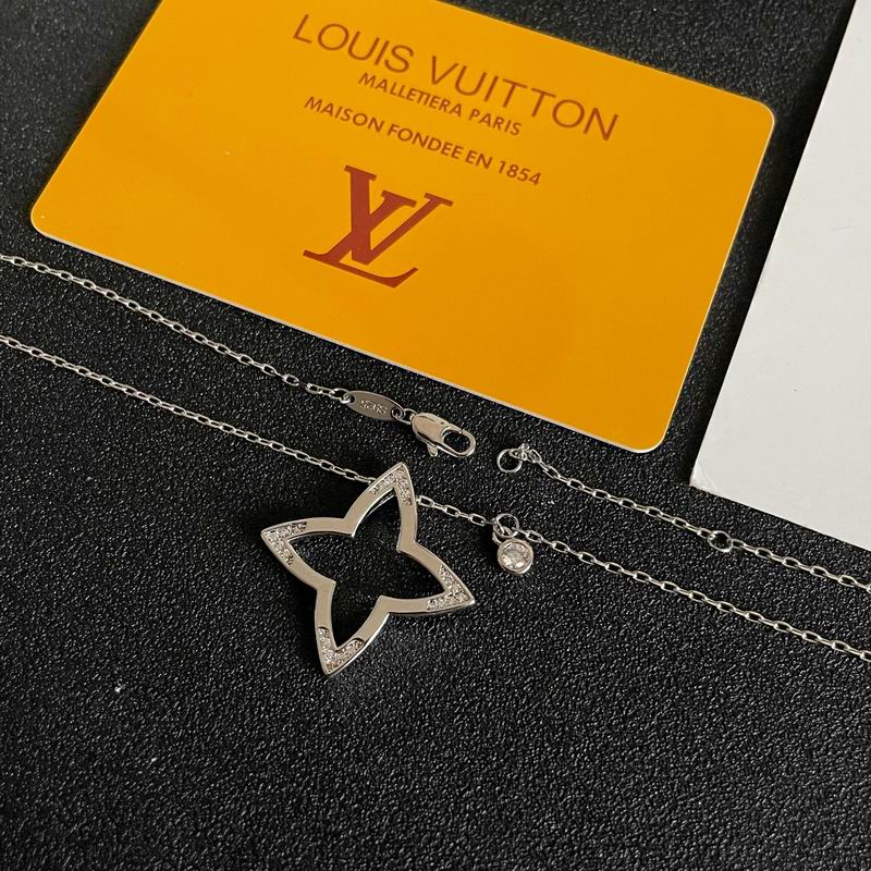 LV Necklace 11yxx141 (3)