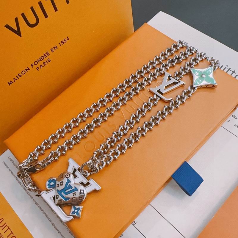 LV Necklace 11yxx142 (1)