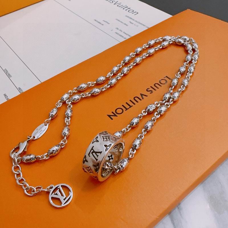 LV Necklace 11yxx145 (1)