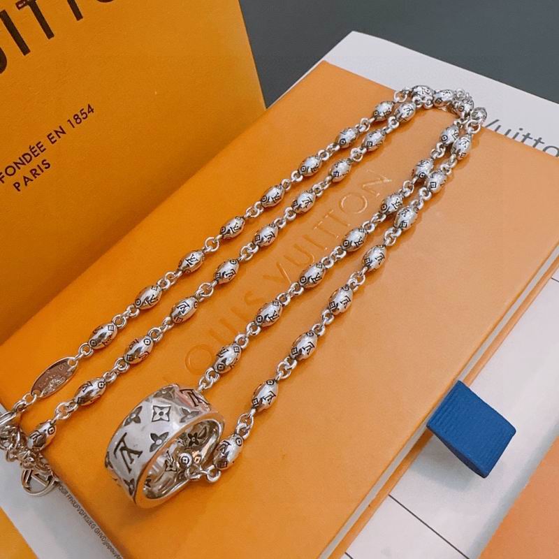 LV Necklace 11yxx145 (5)