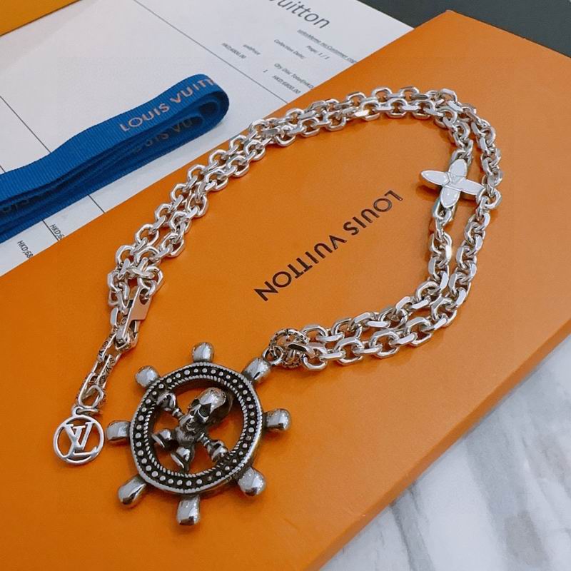 LV Necklace 11yxx146 (2)