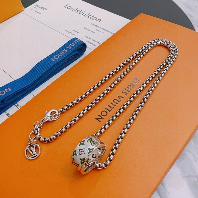 LV Necklace 11yxx147 (1)