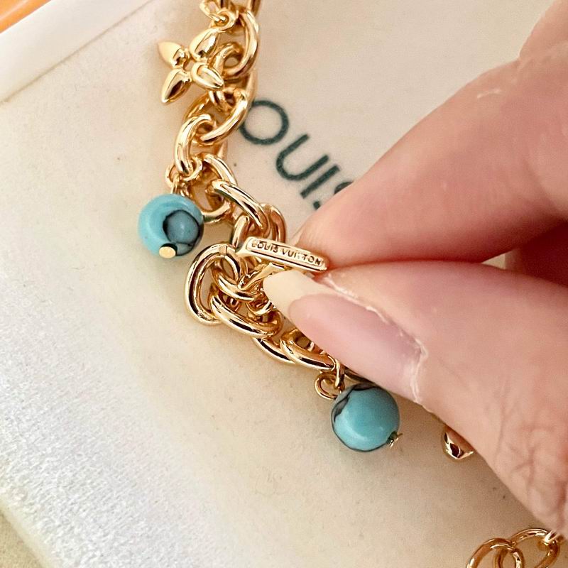 LV Necklace 11yxx149 (8)