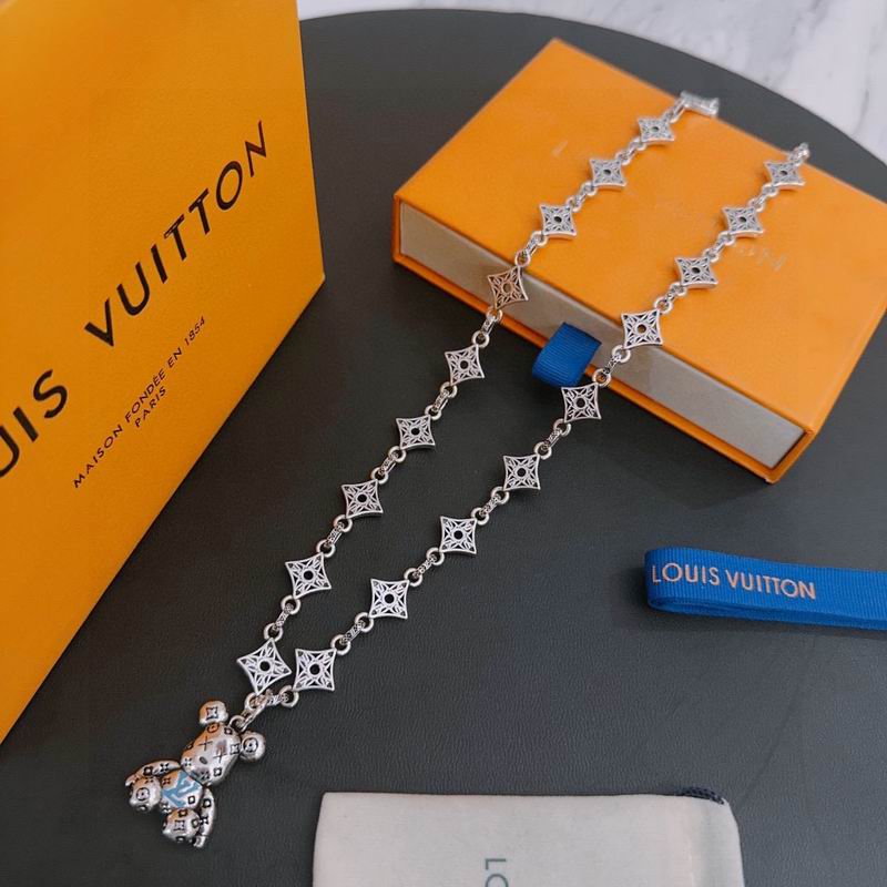 LV Necklace 11yxx24 (3)