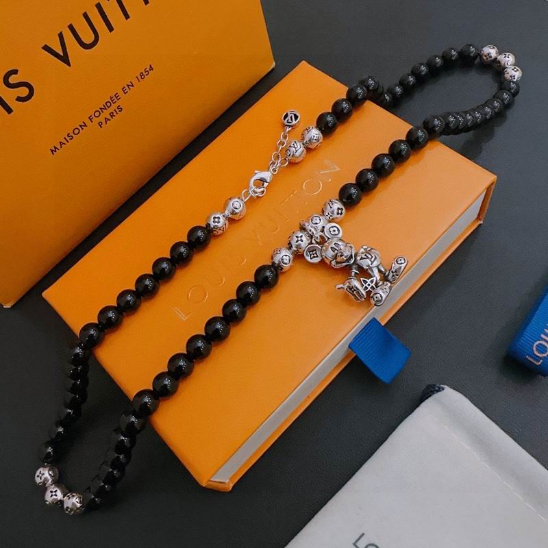 LV Necklace 11yxx25 (5)