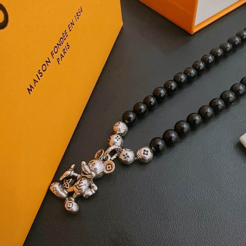 LV Necklace 11yxx25 (6)