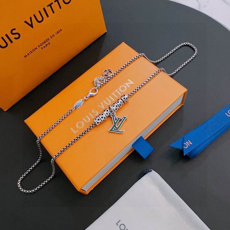 LV Necklace 11yxx27 (5)