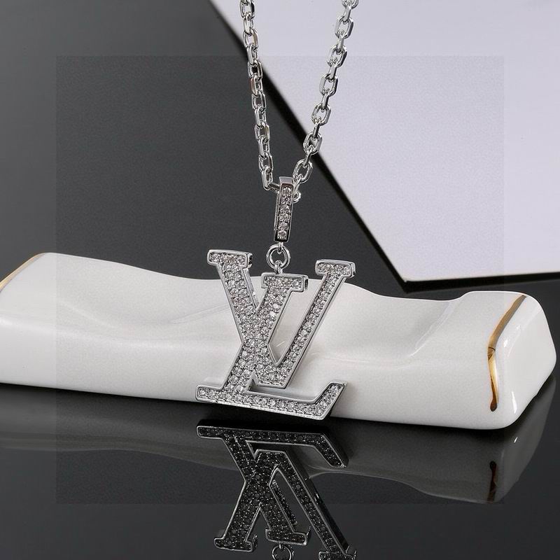 LV Necklace 11yxx33 (5)