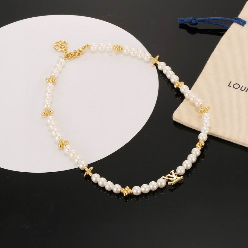 LV Necklace 11yxx36 (2)