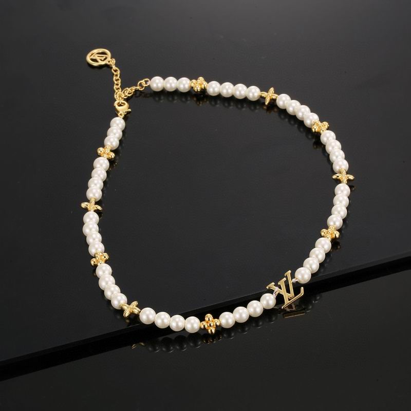 LV Necklace 11yxx36 (5)