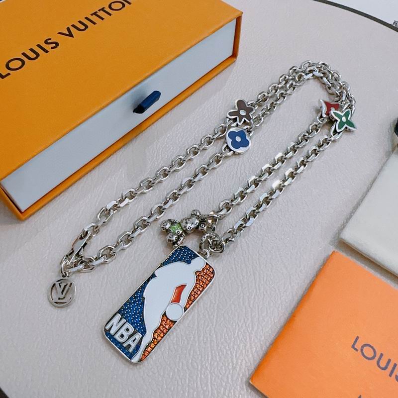 LV Necklace 11yxx39 (6)