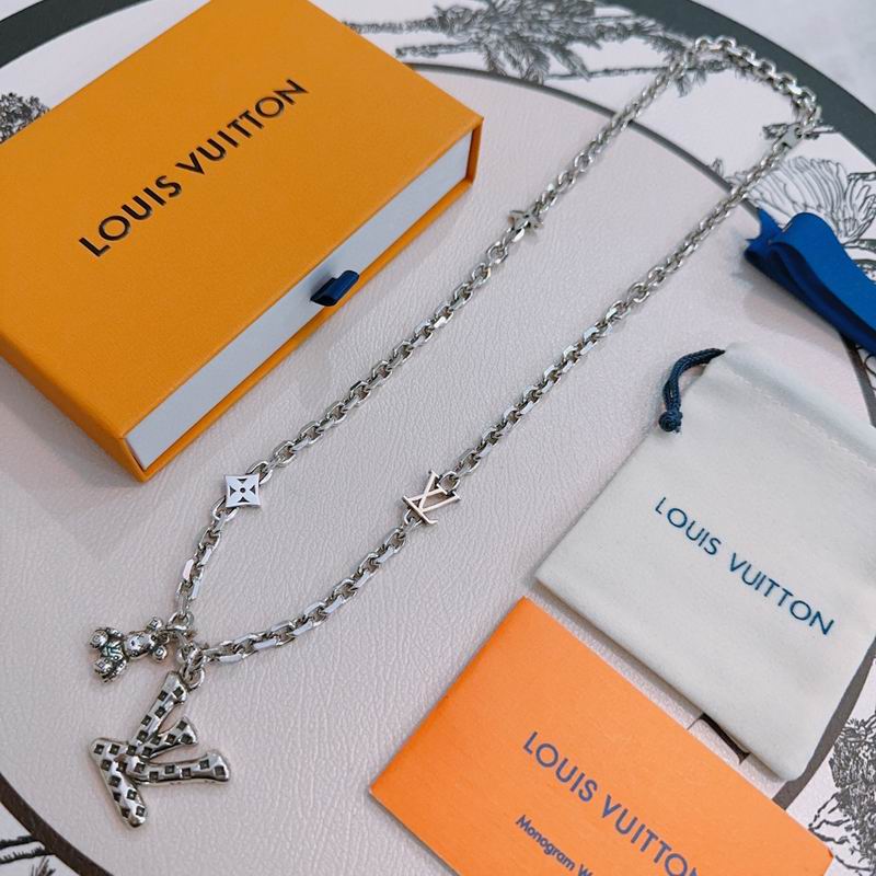 LV Necklace 11yxx40 (4)