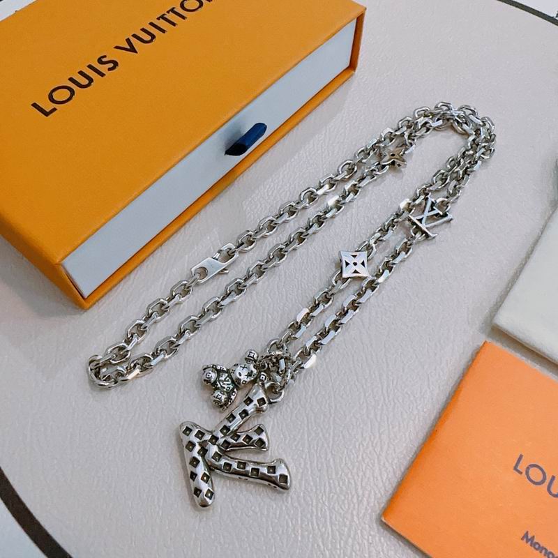 LV Necklace 11yxx40 (6)