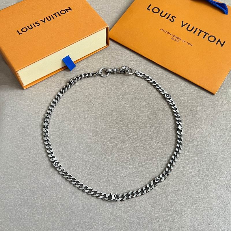 LV Necklace 11yxx43 (4)