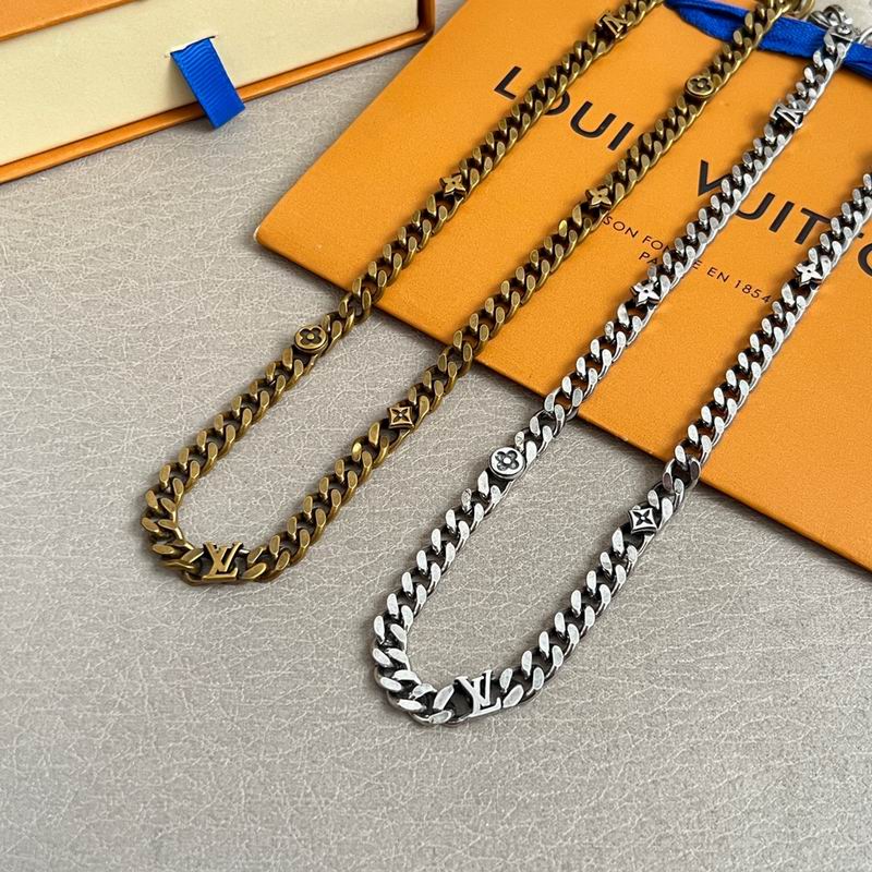LV Necklace 11yxx43 (5)