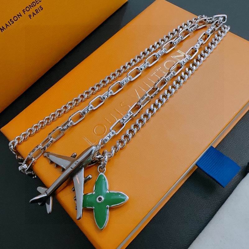 LV Necklace 11yxx47 (3)