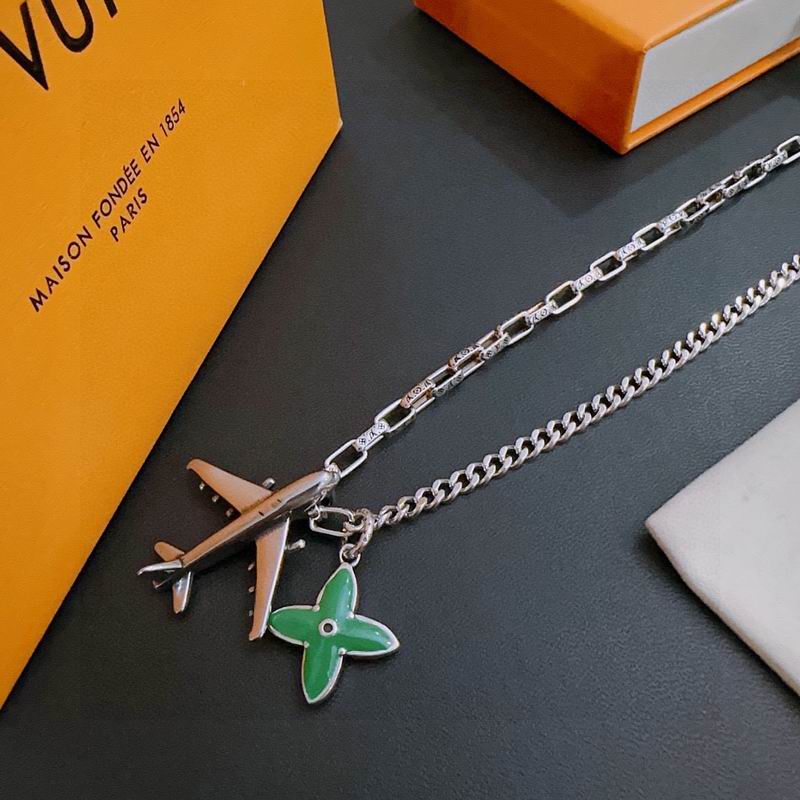 LV Necklace 11yxx47 (4)
