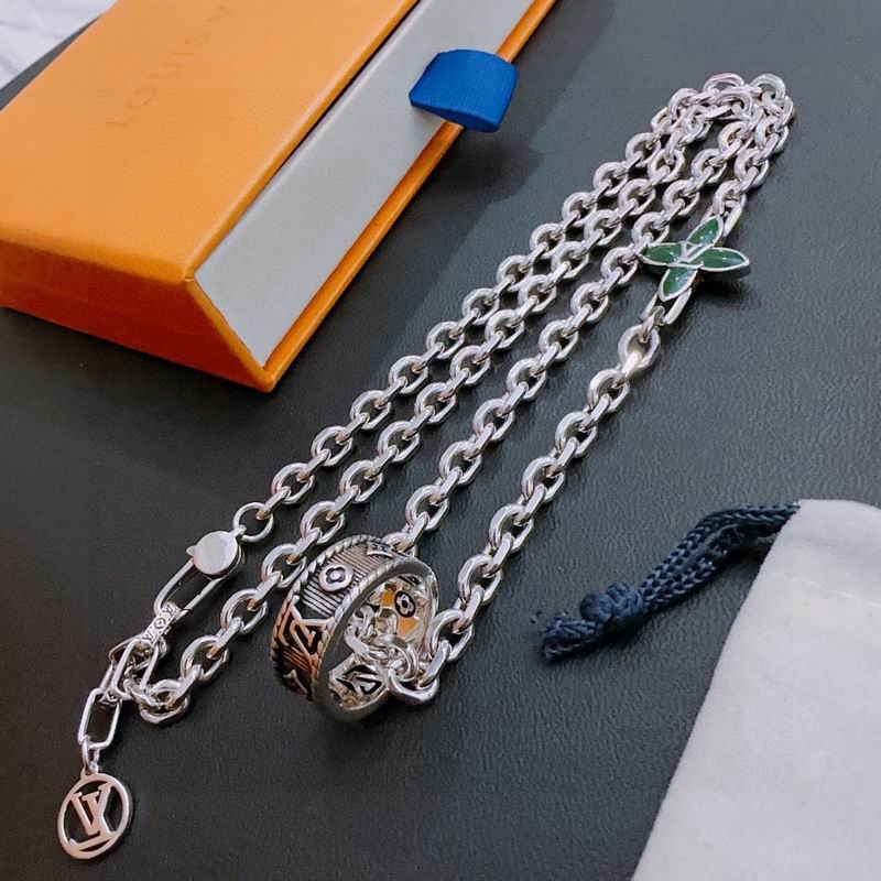LV Necklace 11yxx51 (4)