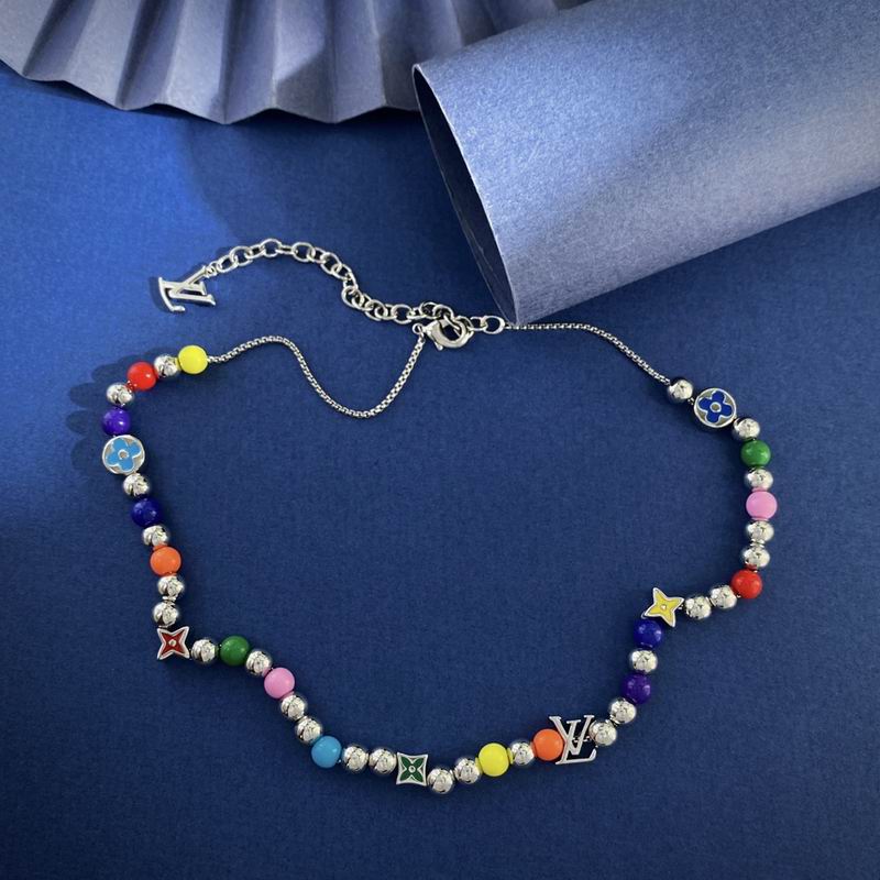 LV Necklace 11yxx53 (3)