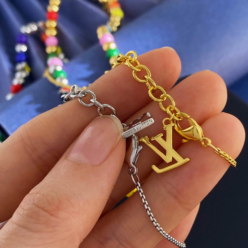 LV Necklace 11yxx53 (7)