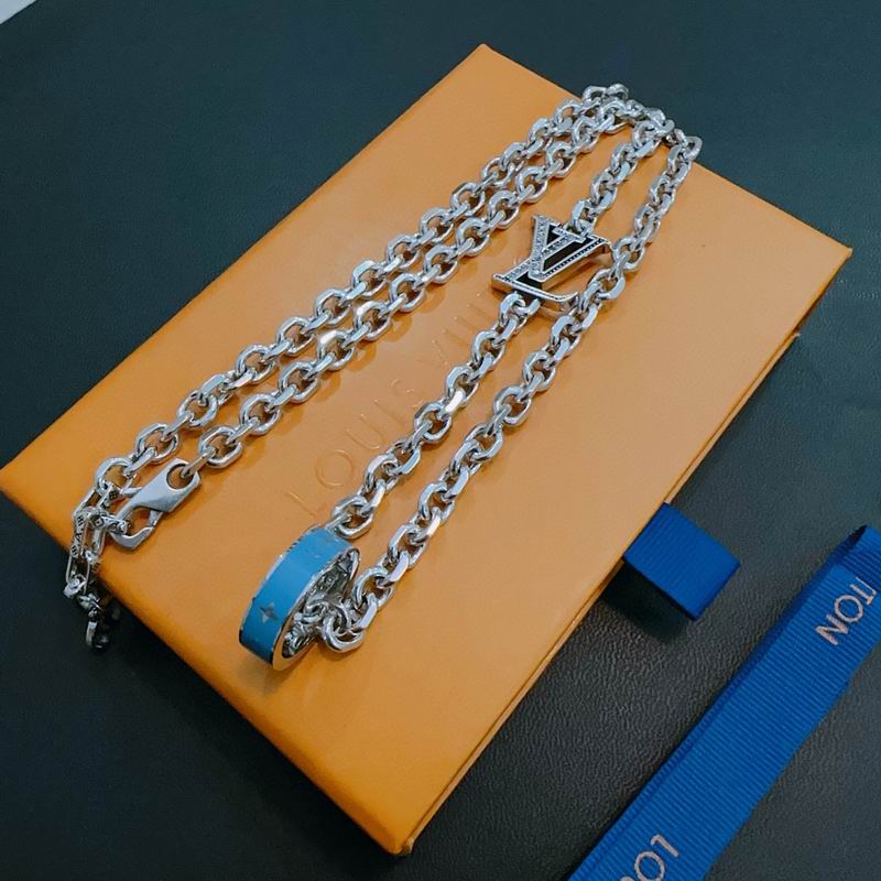 LV Necklace 11yxx60 (2)