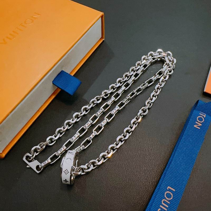 LV Necklace 11yxx61 (3)