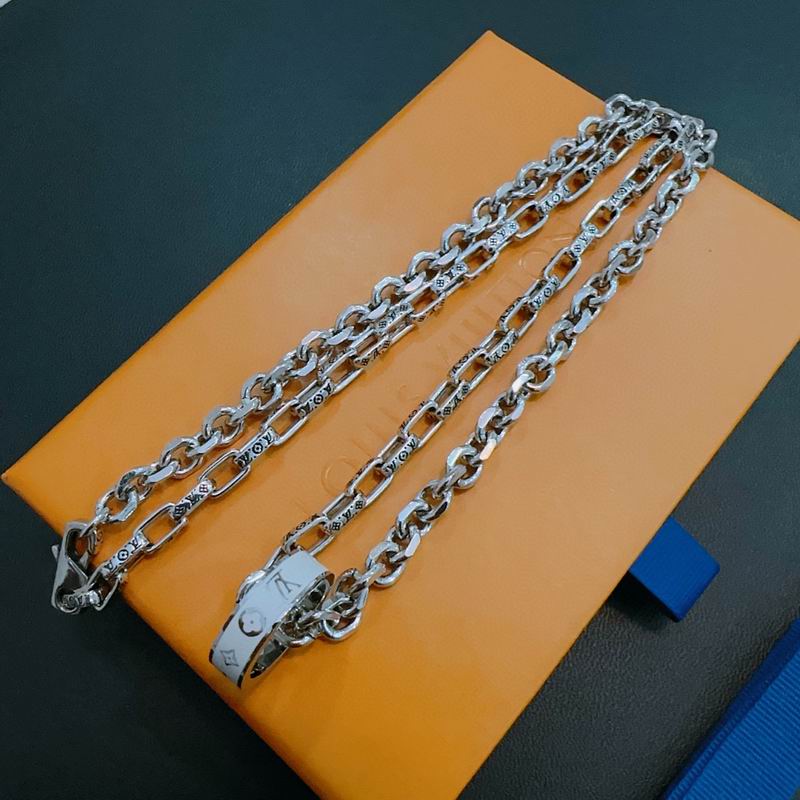 LV Necklace 11yxx61 (5)