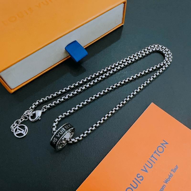 LV Necklace 11yxx63 (5)