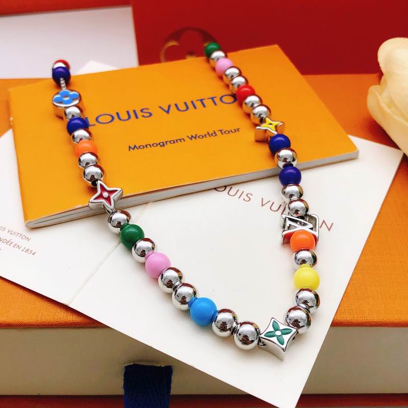 LV Necklace 11yxx65 (11)