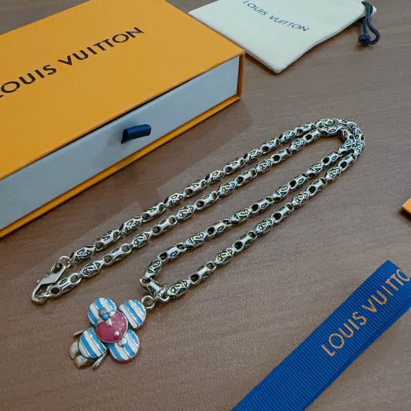 LV Necklace 11yxx70 (1)