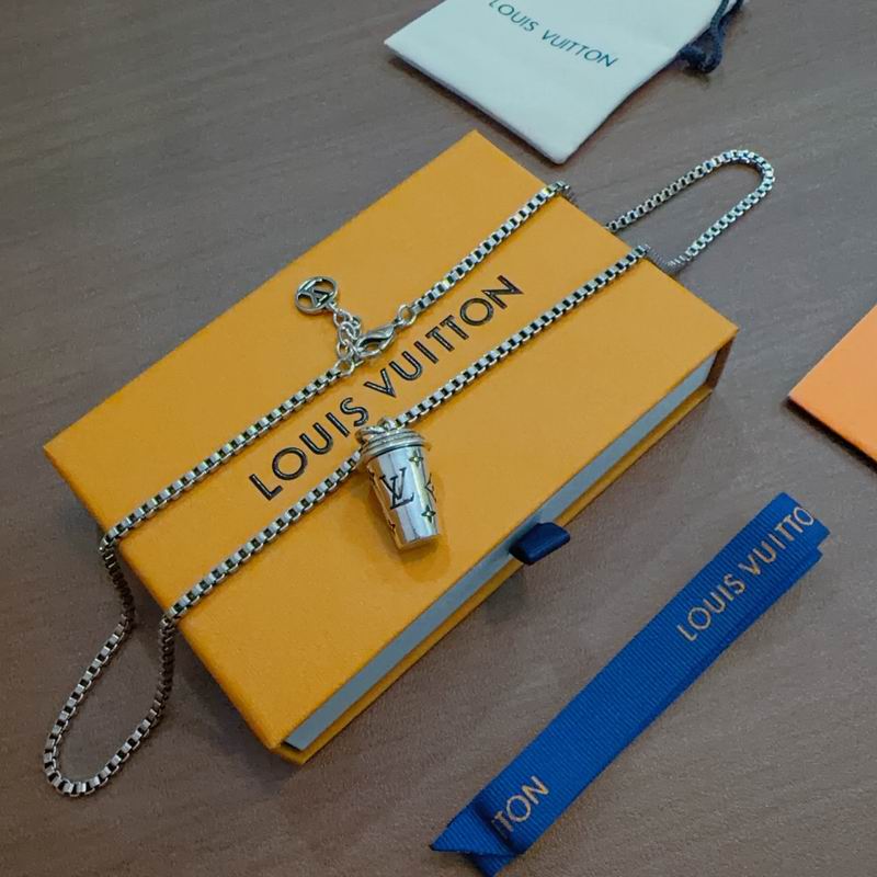 LV Necklace 11yxx73 (3)